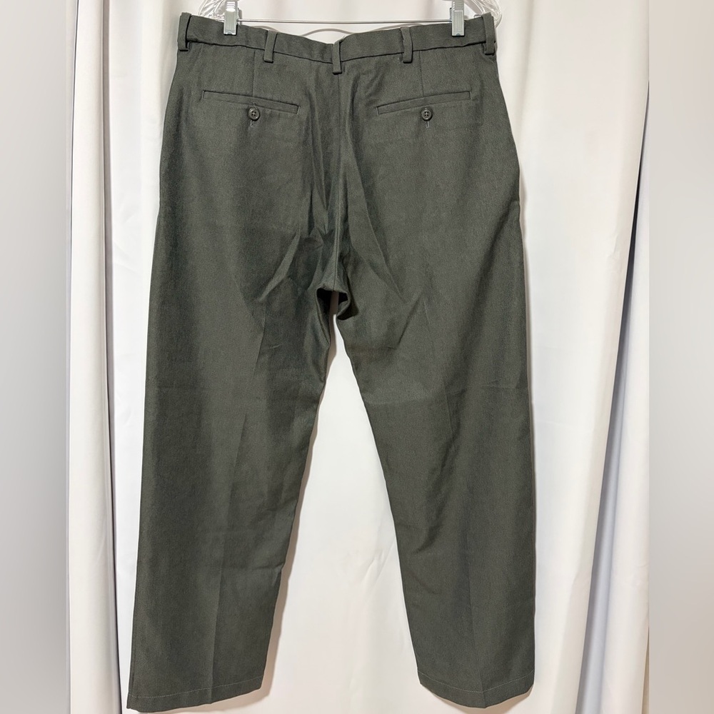 Haggar Men’s Slacks - Picture 2 of 4